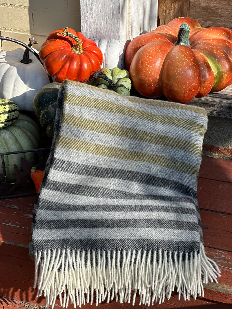 Strand Throw Charcoal, Light Grey, Khaki